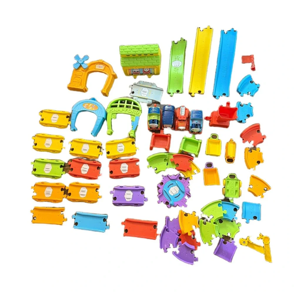 Fisher-Price Thomas & Friends My First Railway Pals Train Track & Vehicle Lot